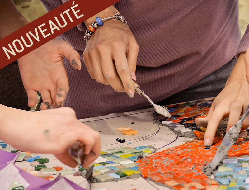 Village des métiers d’antan : la mosaïste