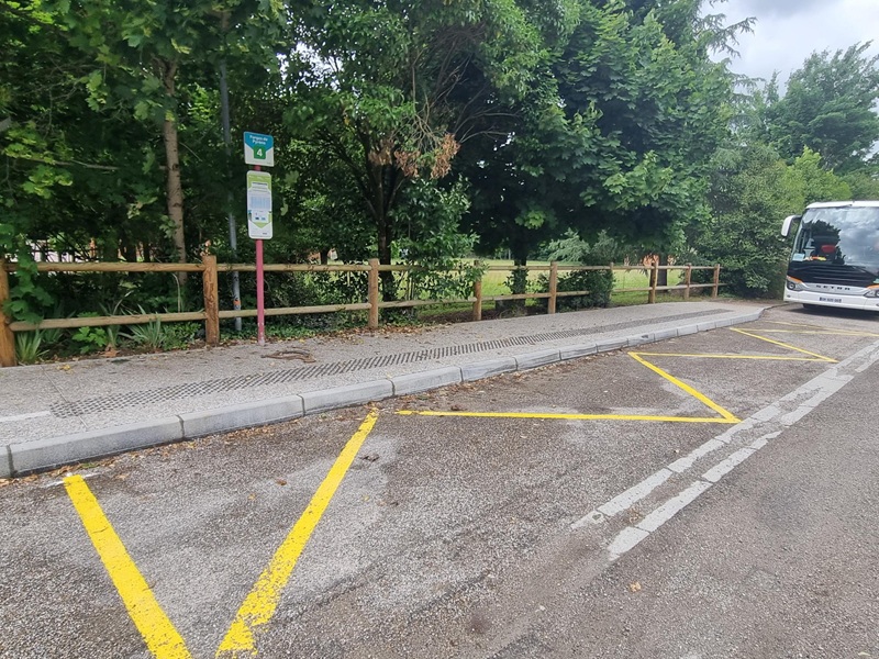 Accès Aménagé Agglo Bus Pmr Parking des Forges de Pyrène