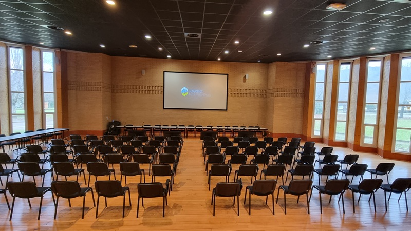 Salle auditorium Forges de Pyrène pour séminaires / incentive