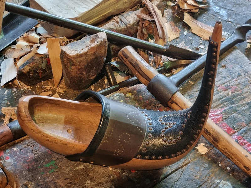 Le Sabotier du village Forges de Pyrène