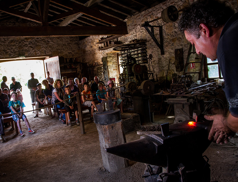 Atelier démonstration forge à martinet