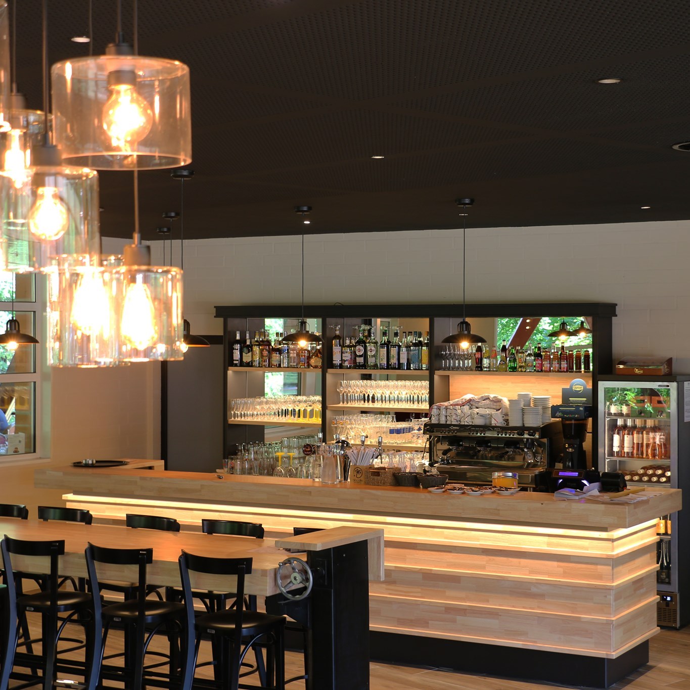 Restaurant O bistrot Pyrène à l'entrée du site des Forges de Pyrène